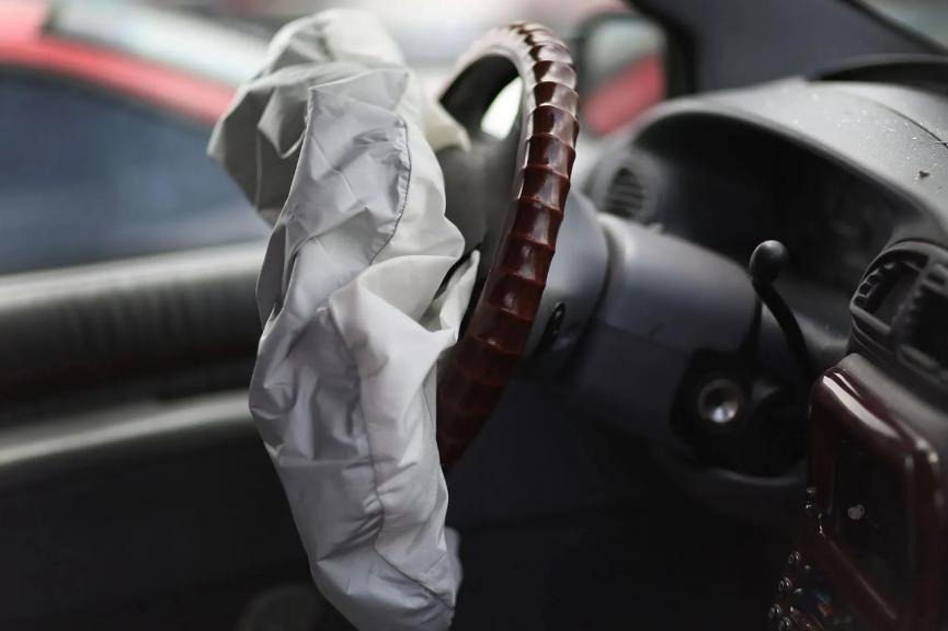 Τι αλλάζει από σήμερα στις μεταβιβάσεις οχημάτων