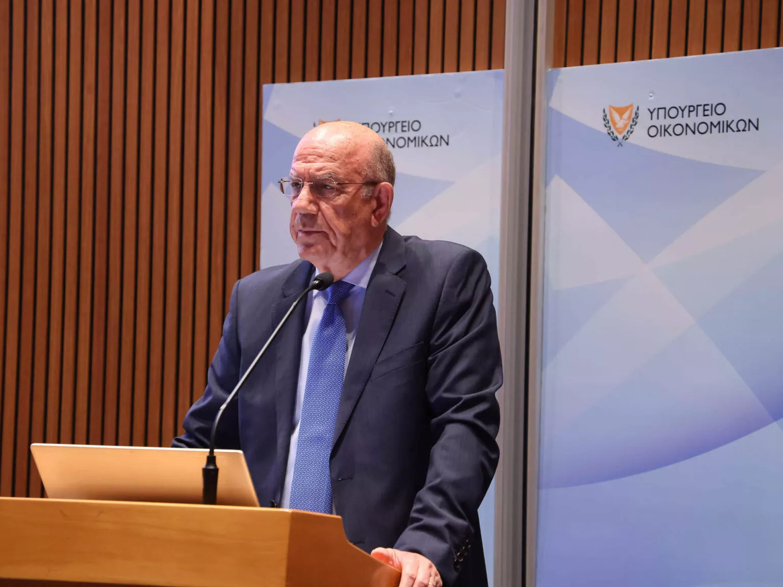 Ξεκινά αύριο η συζήτηση για φορολογική μεταρρύθμιση – Μέχρι το φθινόπωρο θέλει αποφάσεις ο Κεραυνός