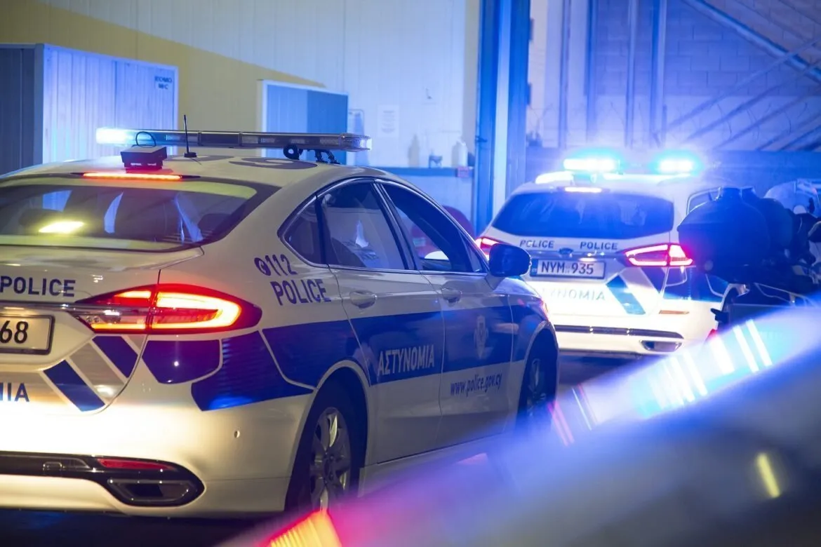 Πάφος: Μπούκαραν με μαχαίρι σε διαμέρισμα και άρπαξαν λεφτά και κοσμήματα