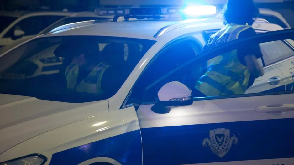 Επεισοδιακή καταδίωξη με ρίψη πυροβολισμών – Χειροπέδες σε 23χρονο, ναρκωτικά στο όχημά του