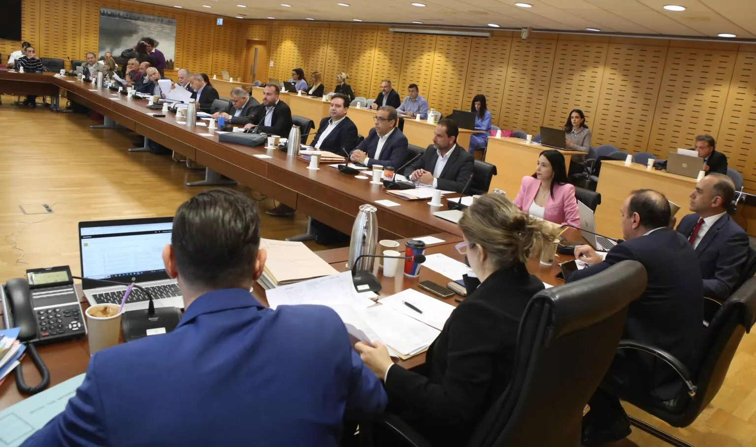 Αυτά θα ψηφίσει η Βουλή για τις πολλαπλές συντάξεις αξιωματούχων: Πλειοψηφία με ΔΗΣΥ – ΔΗΚΟ – Οικολόγους