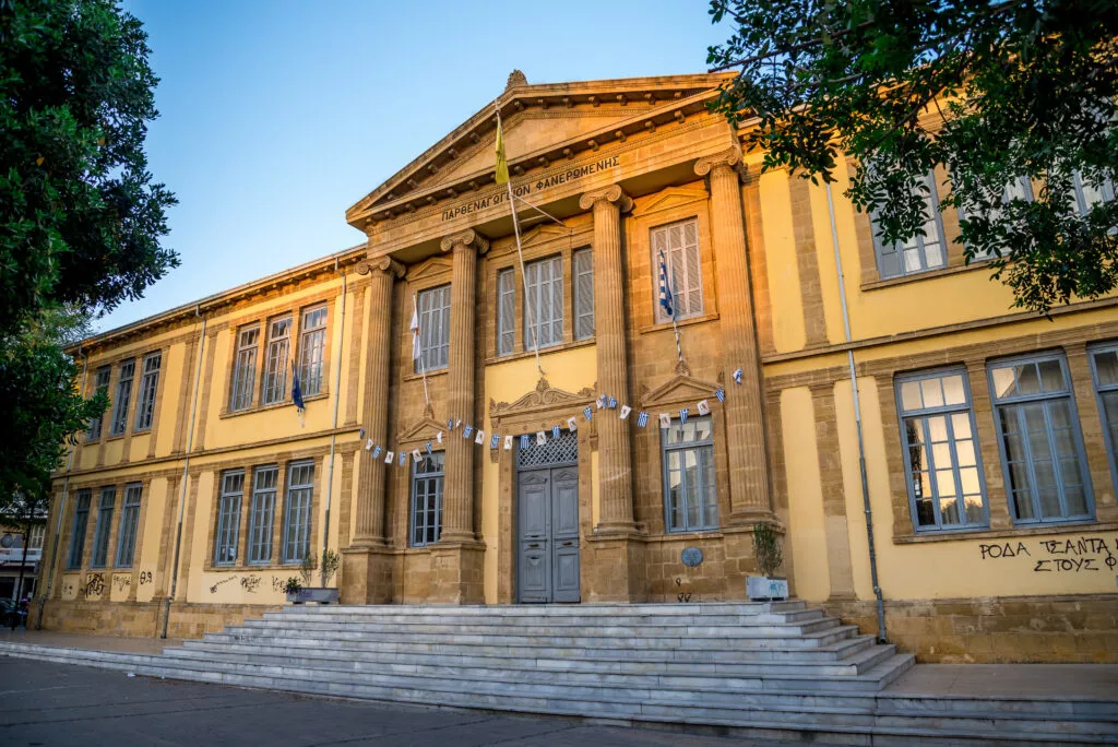 «Φάντασμα στο κέντρο της πόλης το κτήριο της Φανερωμένης» – Έντονη αντίδραση του προέδρου του ΕΤΕΚ για τη στασιμότητα