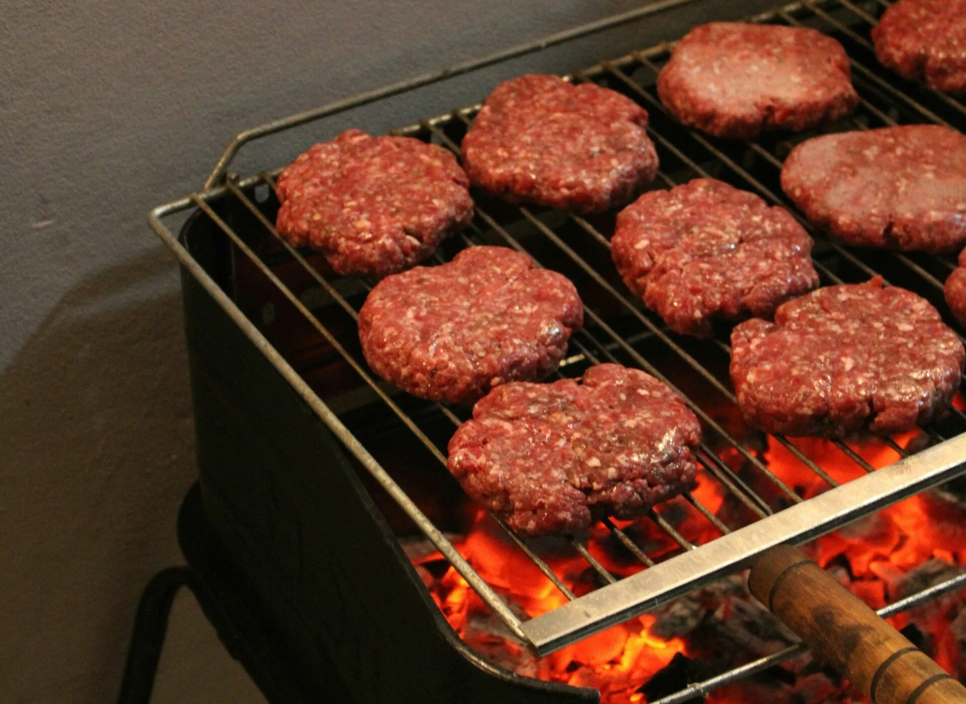 Πώς να μειώσουμε τις πιθανότητες εμφάνισης καρκίνου, κόβοντας πέντε συνήθειες