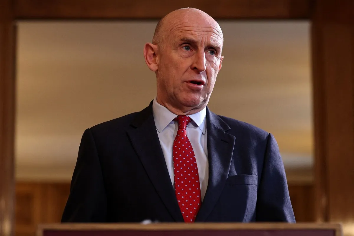 Λονδίνο σε Μόσχα: «Σας βλέπουμε. Ξέρουμε τι κάνετε. Είμαστε έτοιμοι»