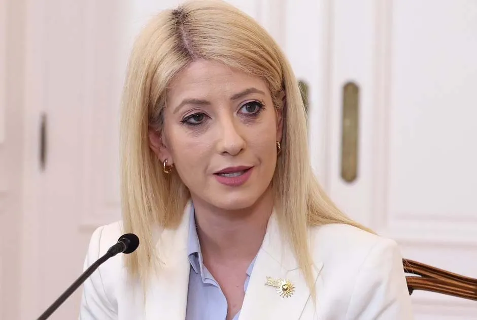 Αννίτα: «Το διακύβευμα δεν είναι η εκλογική νίκη, είναι το μέλλον της χώρας»