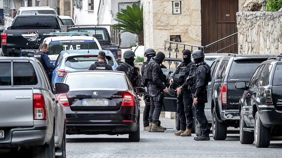 Βορίζια: Παραδόθηκε ο αδερφός της 56χρονης Ευαγγελίας η οποία σκοτώθηκε στο μακελειό