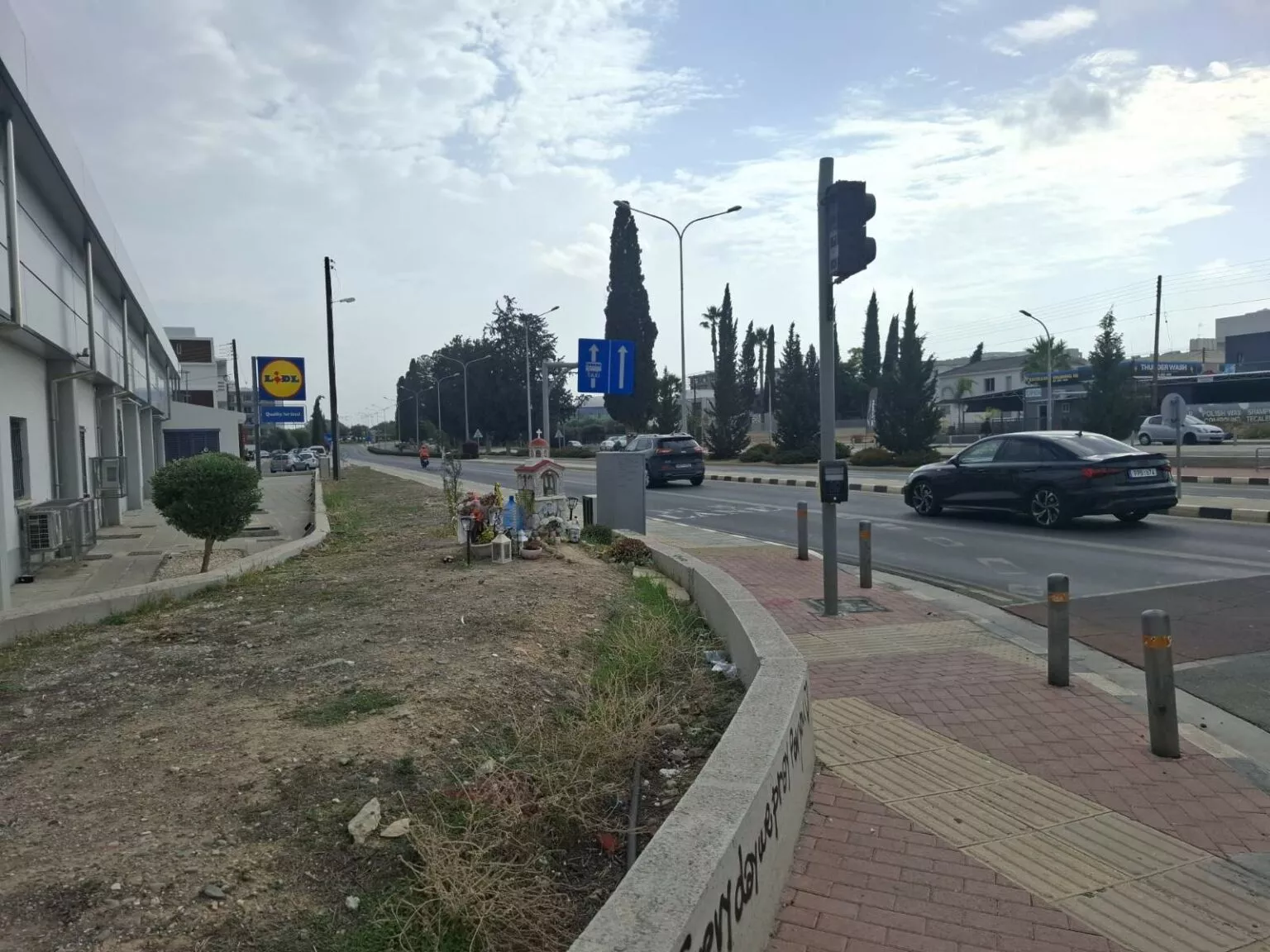 Φόβος και τρόμος η λεωφόρος Λάρνακος: Δεν λήφθηκαν μέτρα μετά το θανατηφόρο πριν τέσσερις μήνες (εικόνες)