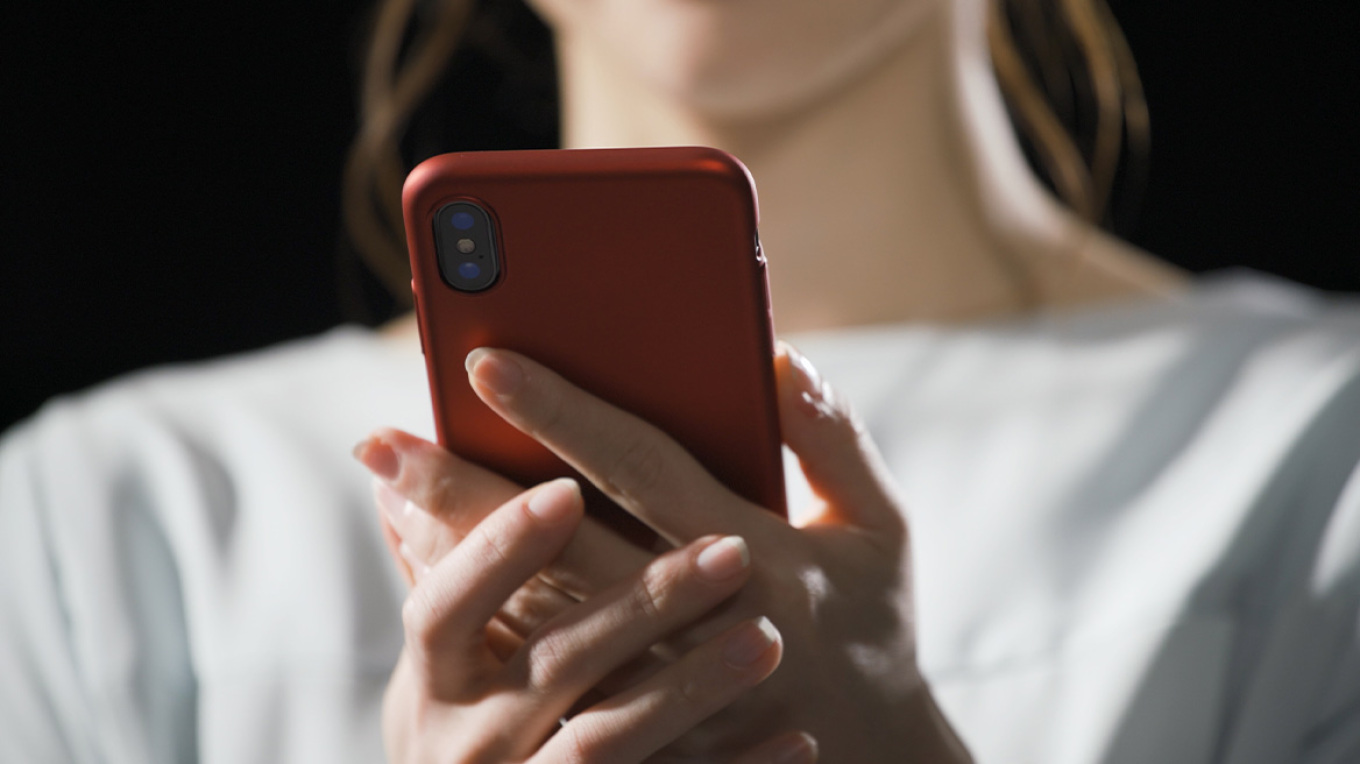 Επιτήδειοι παριστάνουν τους τραπεζικούς και αποσπούν χρήματα. Πώς ξεγελούν τους πολίτες