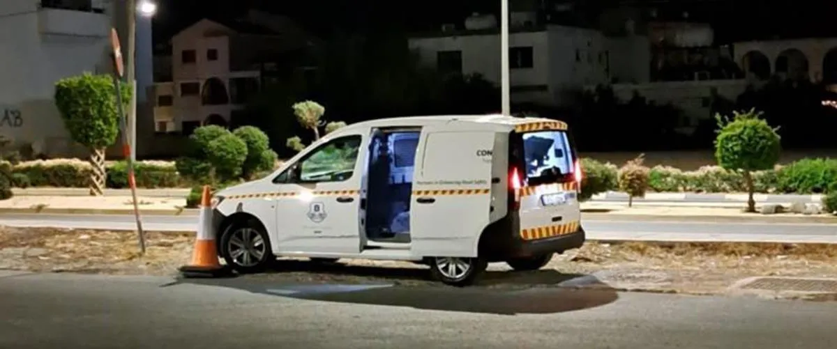 Πρόταση νόμου για υποχρεωτική φωτεινή σήμανση στα βαν των κινητών καμερών