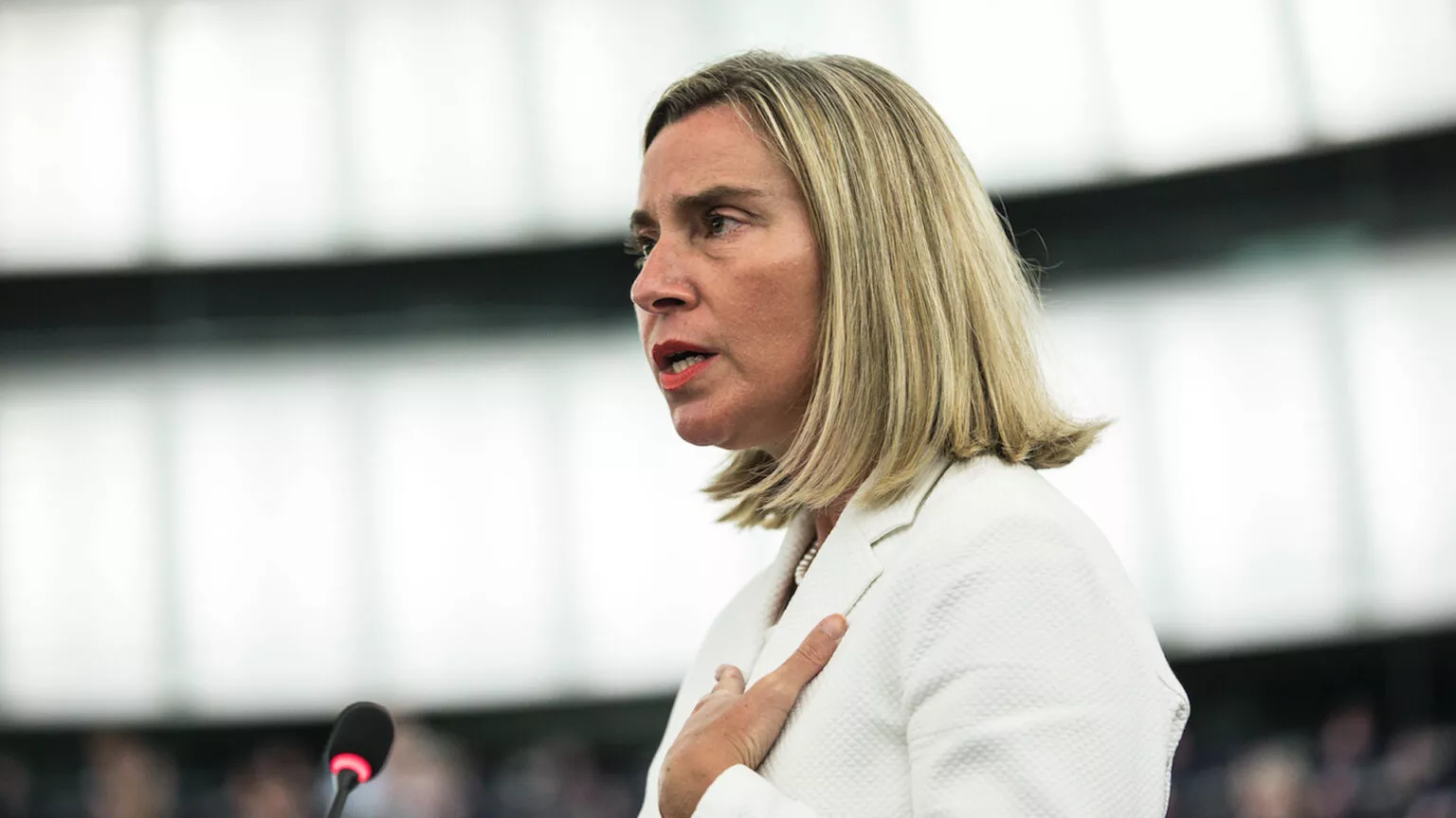 Σοκ στην Ευρώπη από τη σύλληψη Μογκερίνι: Αντιμέτωπη με κατηγορίες για απάτη και διαφθορά αλλά αφέθηκε ελεύθερη – Στο φως λεπτομέρειες του