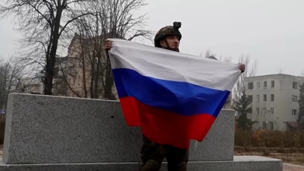 Ο Πούτιν χαιρετίζει την «πλήρη κατάληψη του Ποκρόφσκ» από τη Ρωσία, ενώ το Κίεβο λέει ότι ελέγχει ακόμα το βόρειο τμήμα