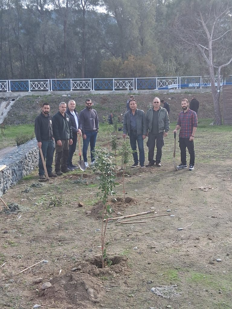 &laquo;&Pi;&rho;&alpha;&sigma;&iota;&nu;ί&zeta;&omicron;&upsilon;&mu;&epsilon; &tau;&eta;&nu; &gamma;ή &mu;&alpha;&sigmaf;&raquo;&Epsilon;&Tau;&Alpha;&Pi; &Pi;ά&phi;&omicron;&upsilon;-&Tau;&mu;ή&mu;&alpha; &Delta;&alpha;&sigma;ώ&nu; &delta;&rho;ά&sigma;&eta; &delta;&epsilon;&nu;&delta;&omicron;&phi;ύ&tau;&epsilon;&upsilon;&sigma;&eta;&sigmaf;